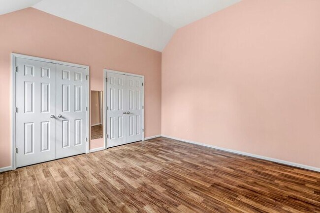 Building Photo - Luxury Living in High Point NC