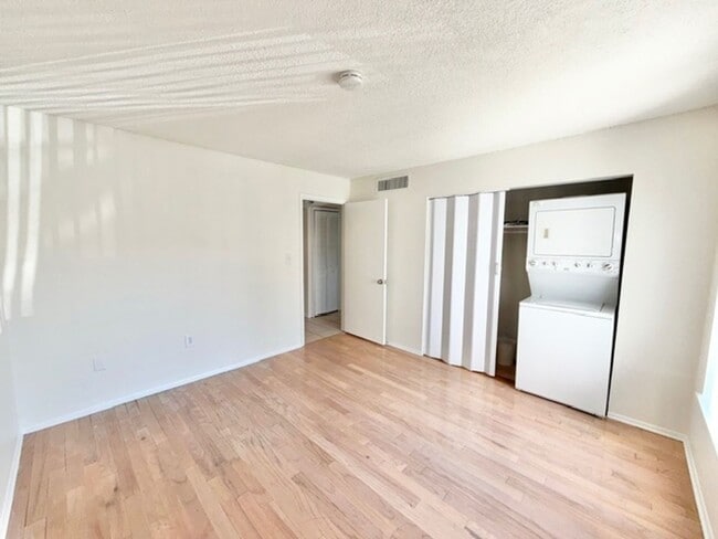 Building Photo - Altamonte Springs  - 2 Bedroom, 2 Bathroom - $1,595.00