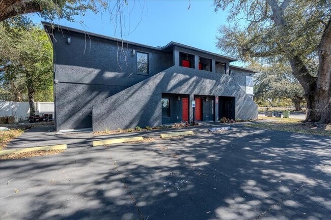 Building Photo - 2402 E M.L.K. Jr Blvd