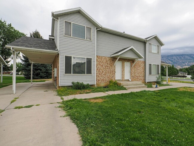 Building Photo - Charming 3-Bed, 2-Bath Home in Prime Ameri...