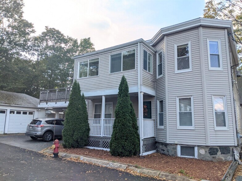 Building Photo - 13 Garden Ter