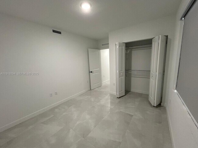 Building Photo - 14568 SW 261st Terrace