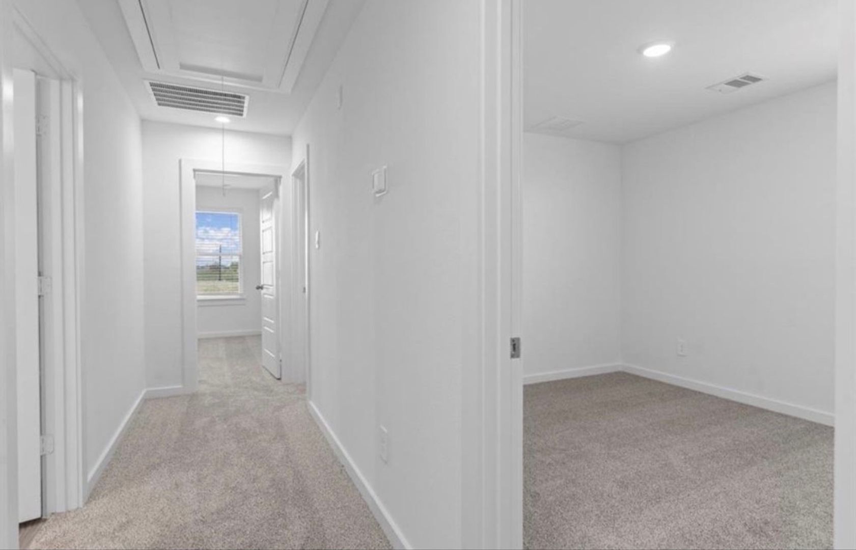 Building Photo - 2911 Crown Gate Dr