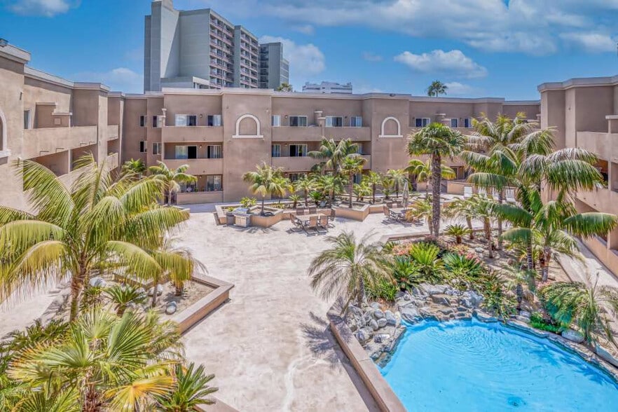 Primary Photo - Five Points Seniors