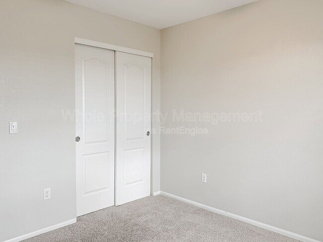 Building Photo - 15450 Carob Cir