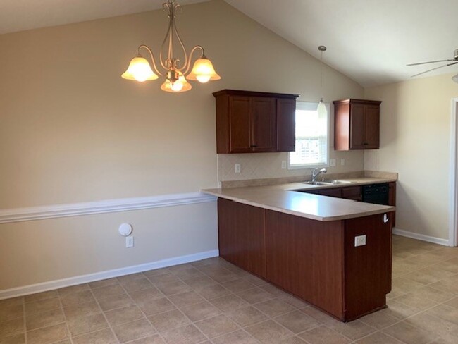 Building Photo - Acorn Ridge Home (RC)