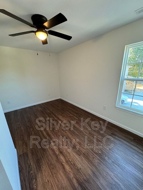 Building Photo - 141-155 Oak Street