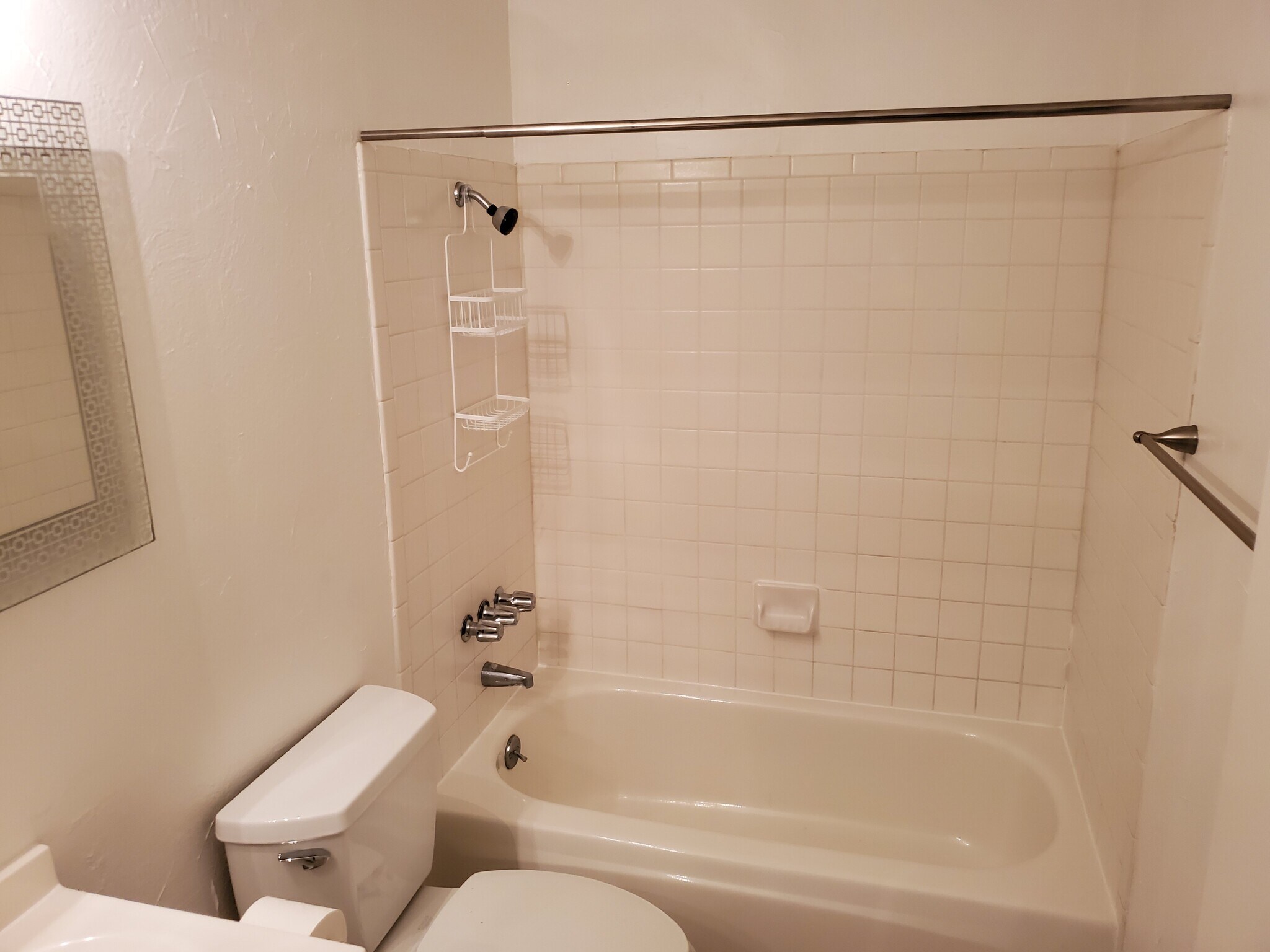 Building Photo - 5483 N 77th St
