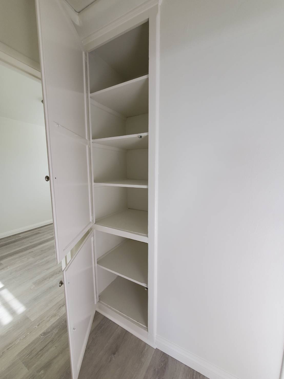 Storage - 4138 Redondo Beach Blvd
