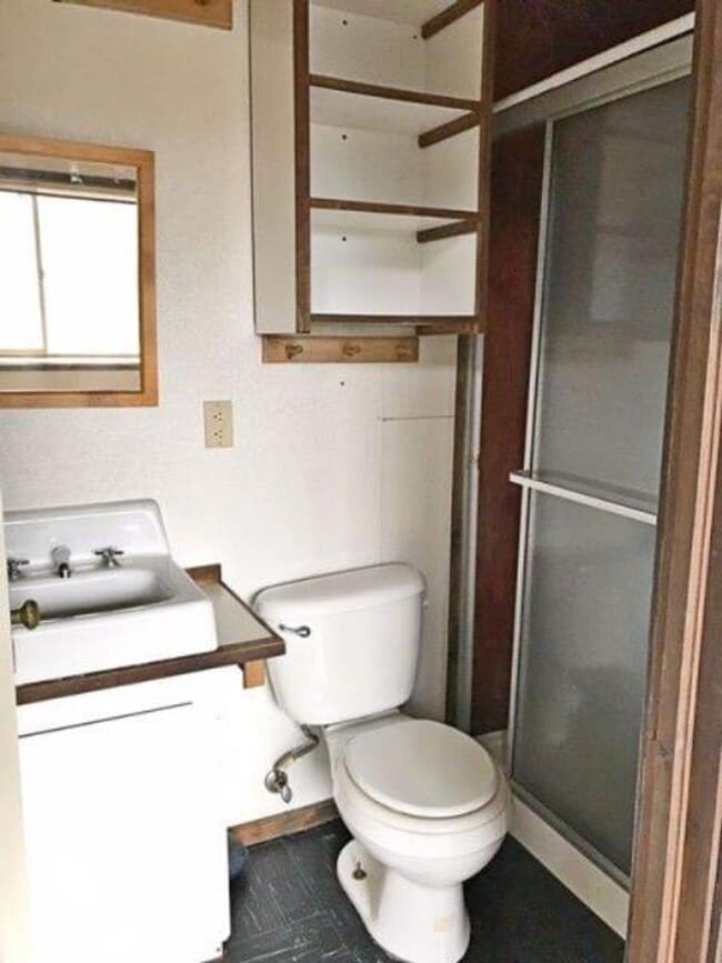 Building Photo - 307 High St