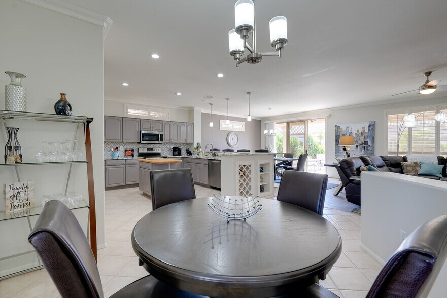 Building Photo - 16431 W Boulder Vista Dr