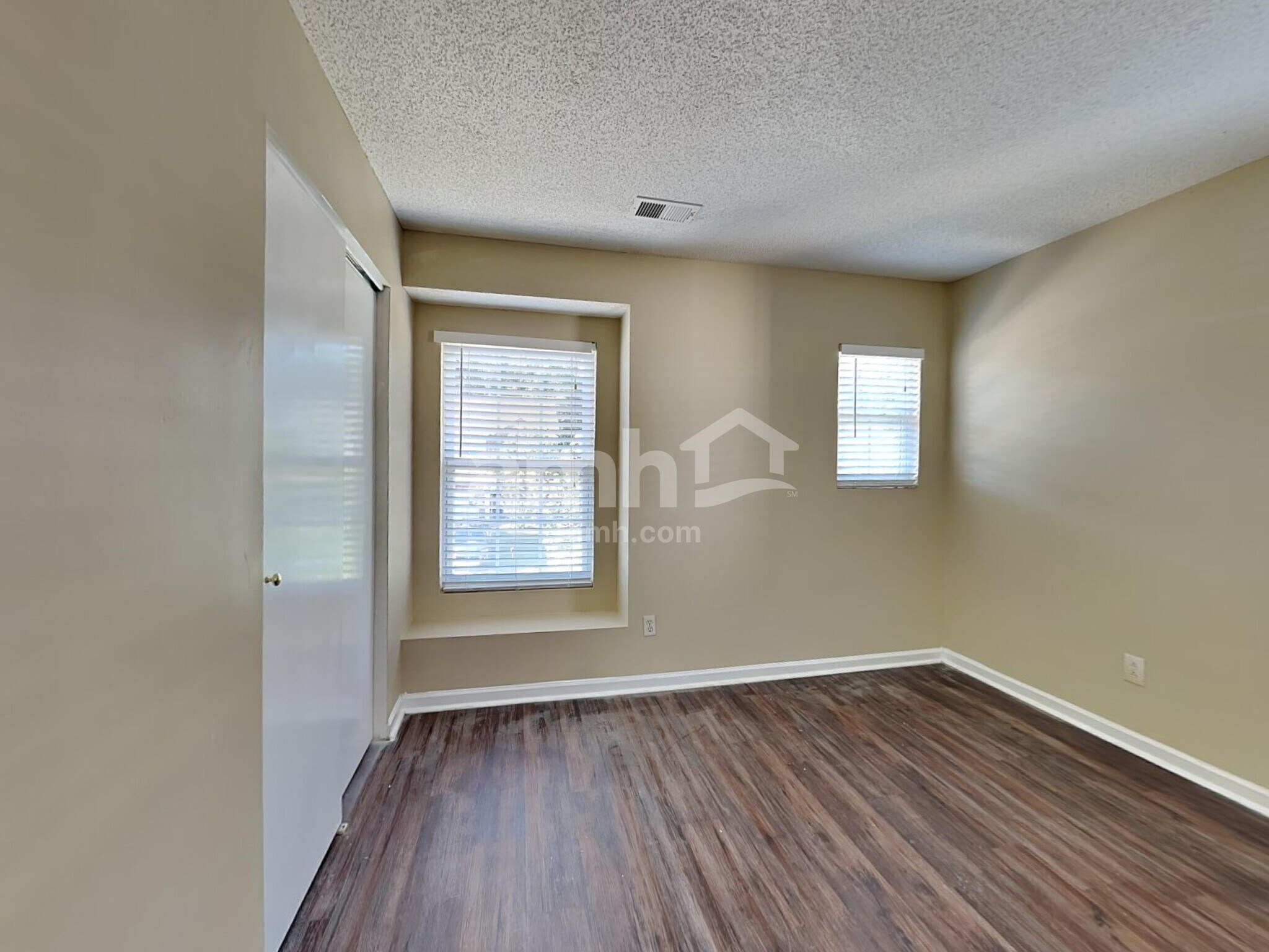 Building Photo - 3669 Marshlane Way