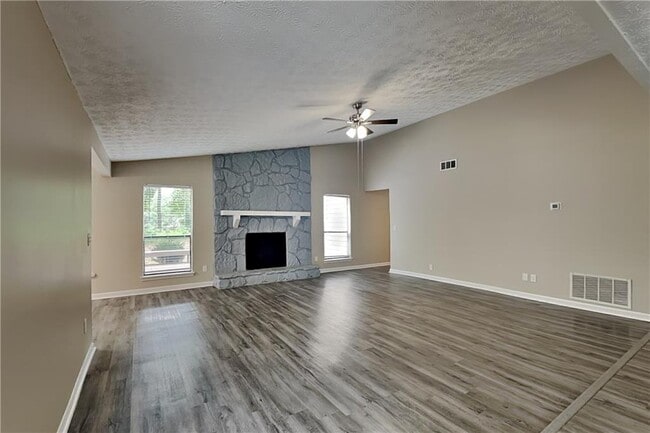 Building Photo - 1207 Ridgeside Dr NW