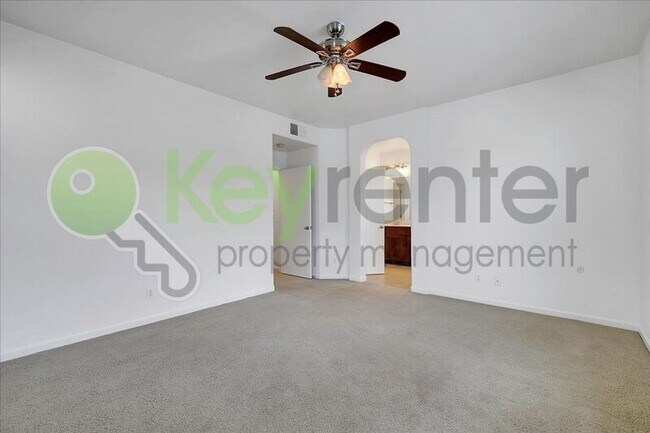 Building Photo - 10923 Oakham Dr