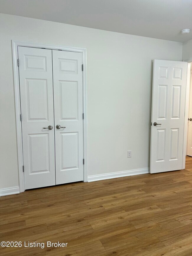 Building Photo - 506 Jurich Ct