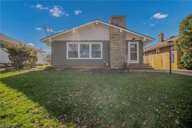 Building Photo - 6175 Vernondale Dr