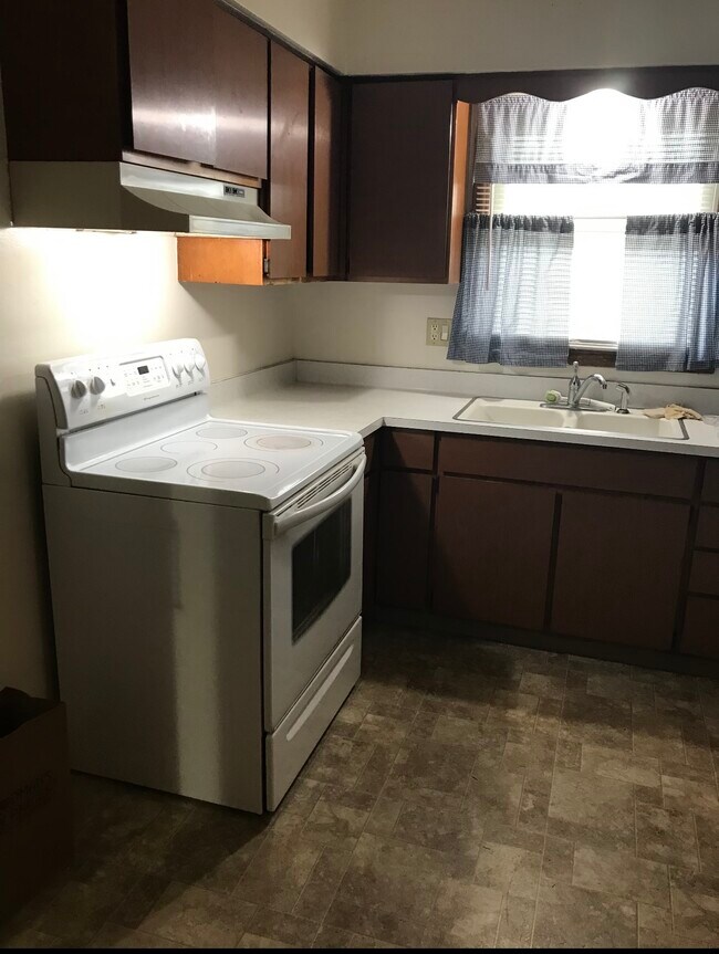 Building Photo - 3772 S Afton Rd