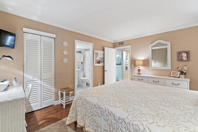 Building Photo - 1605 S US Hwy 1