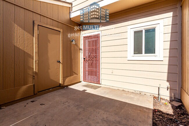 Building Photo - 18818 N 34th Dr