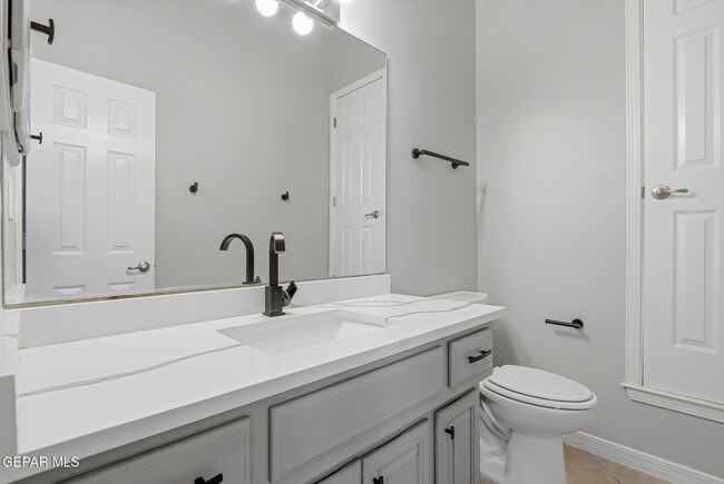 Building Photo - 4717 Excalibur Dr