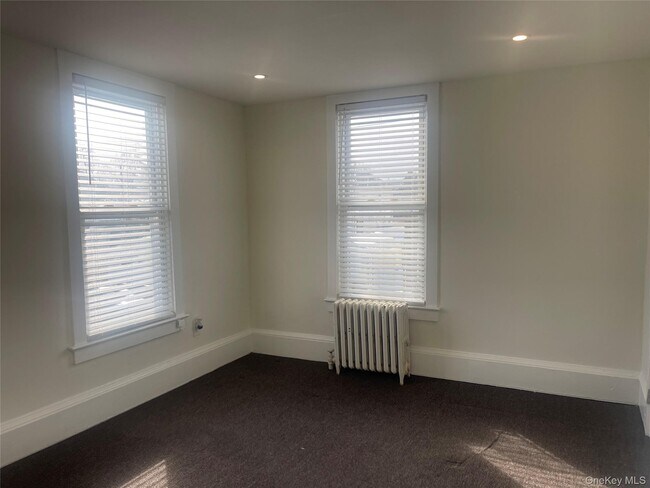 Building Photo - 200 Claridge Ave