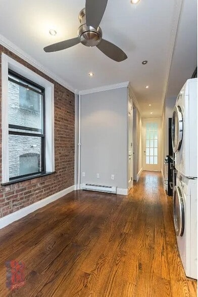 Building Photo - 72 W 108th St