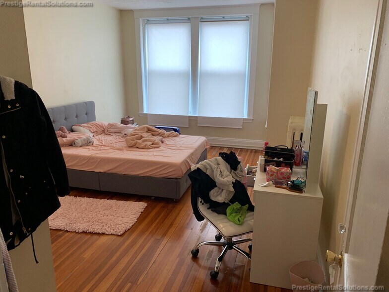 Building Photo - 1116 Commonwealth Ave