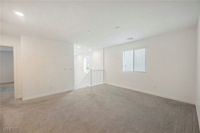 Building Photo - 376 Yellow Finch Ln