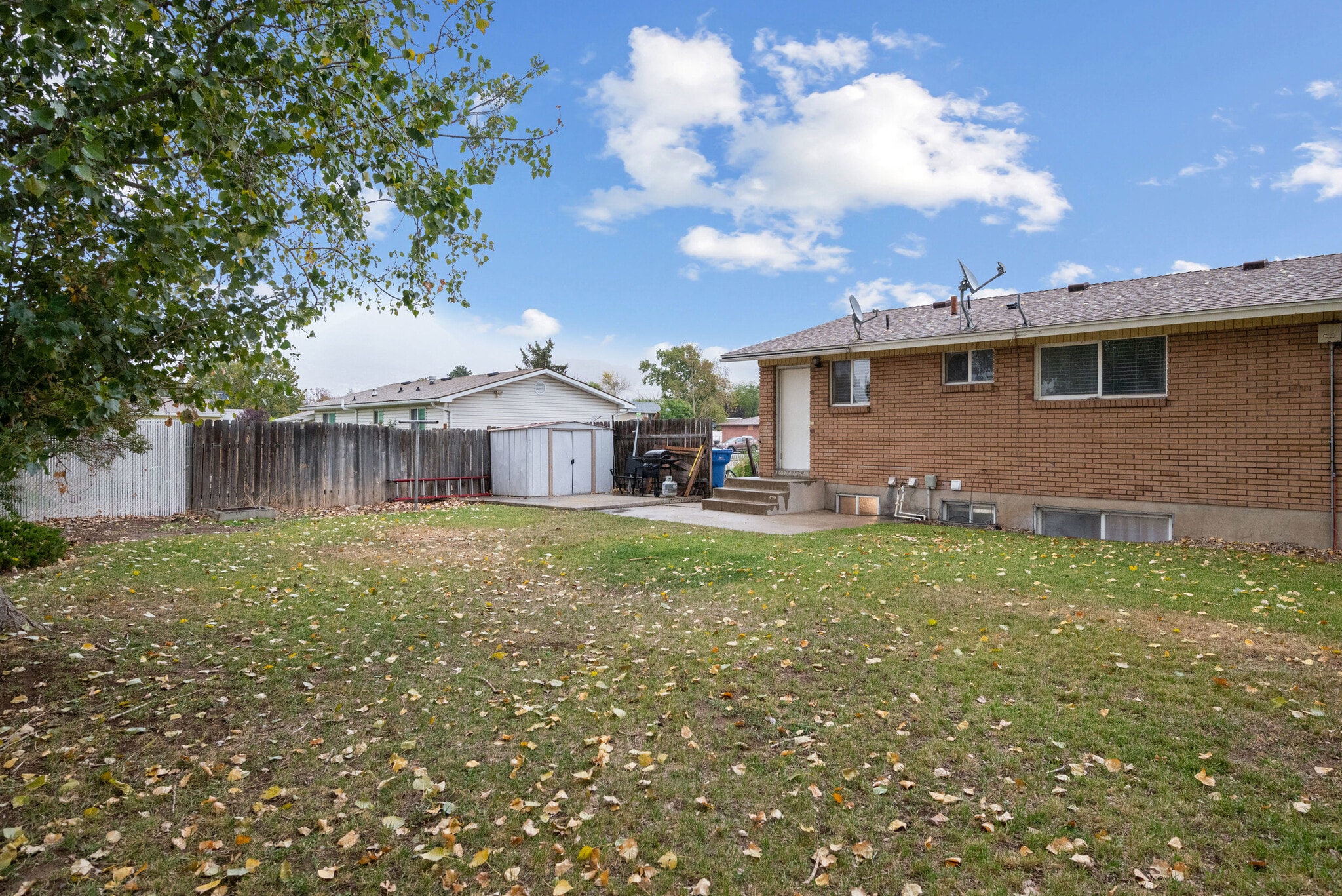 Building Photo - 287 N 300 W