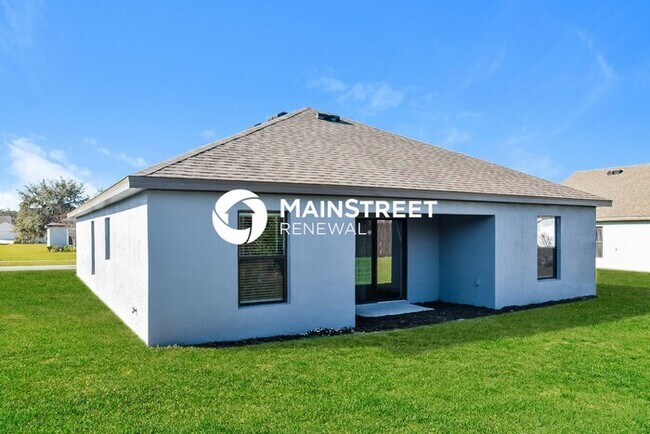 Building Photo - 3 Bedroom Pet-Friendly Home in Tavares, FL with Main Street Renewal