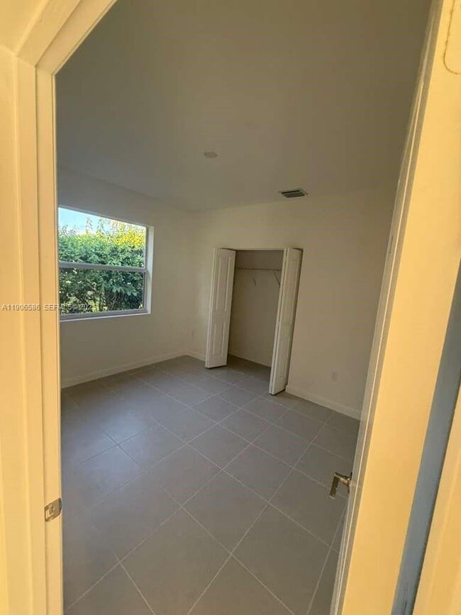 Building Photo - 16203 SW 147th Ave