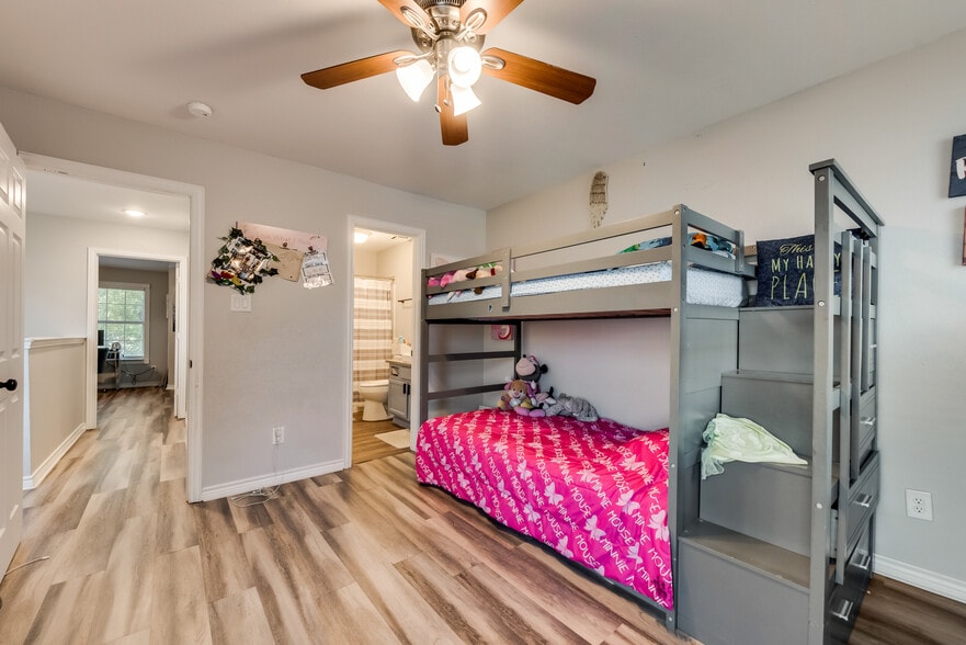 Building Photo - 4025 Southern Charm Ct