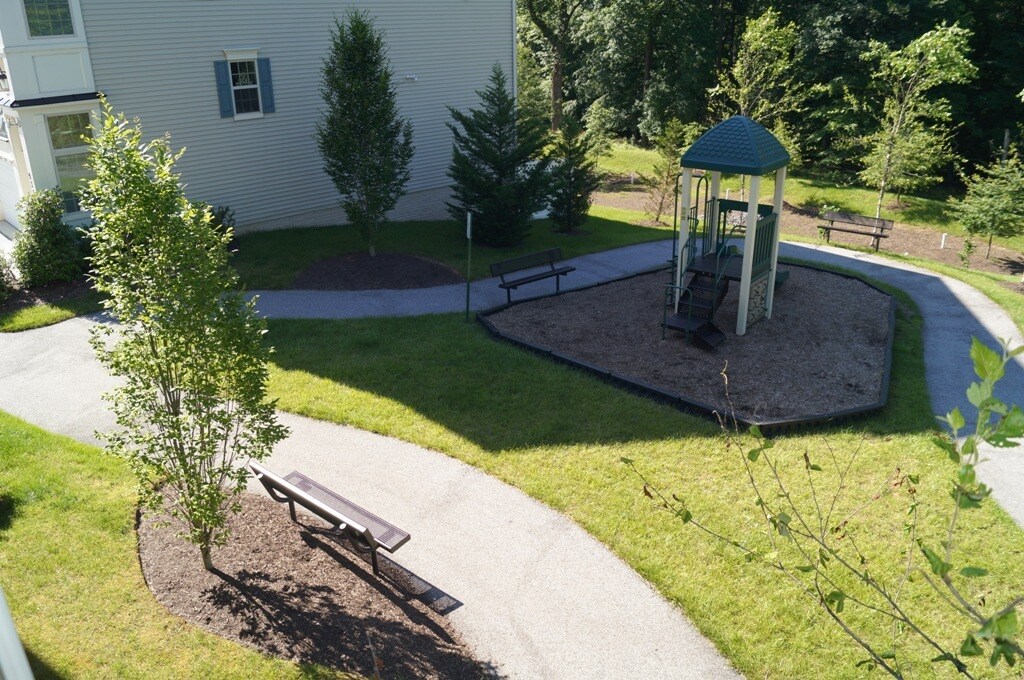 Building Photo - 9334 Rock Ripple Ln