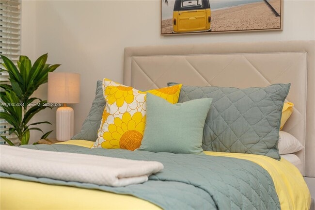 Building Photo - 1896 Crestview Way