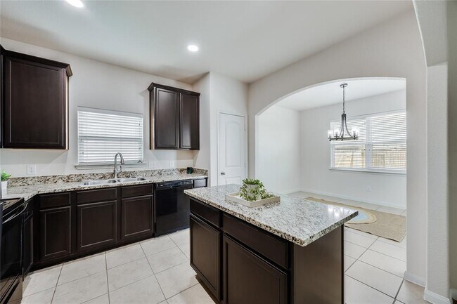 Building Photo - 19600 Woodrow Wilson St