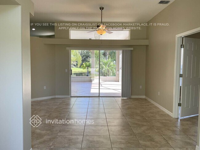 Building Photo - 874 Shoshone Ln