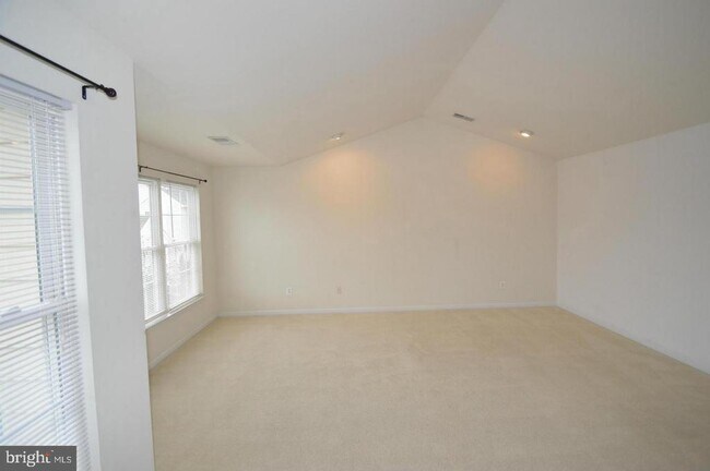Building Photo - 42555 Pelican Dr