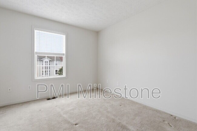 Building Photo - 75 Foal Ln