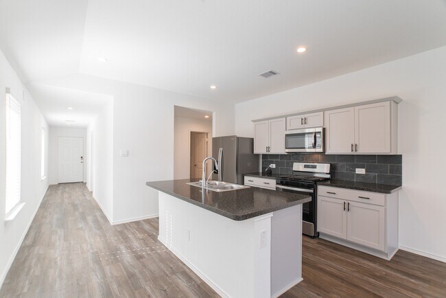 Building Photo - 24314 Pebble Cres Ln
