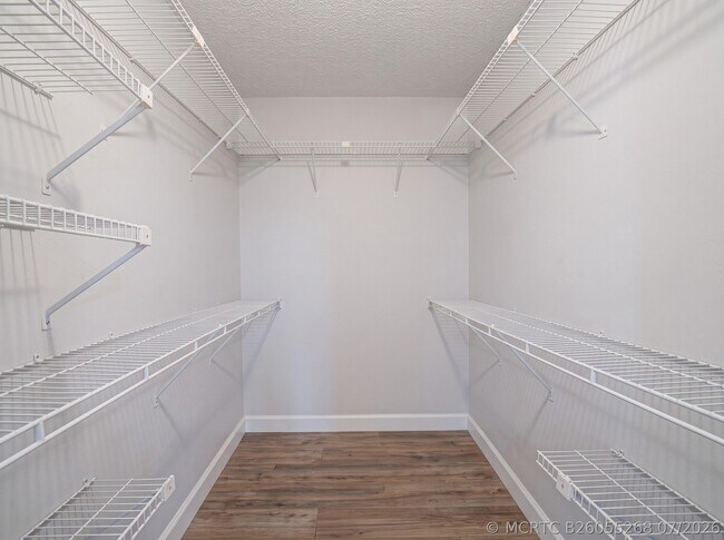 Building Photo - 9412 S Belfort Cir