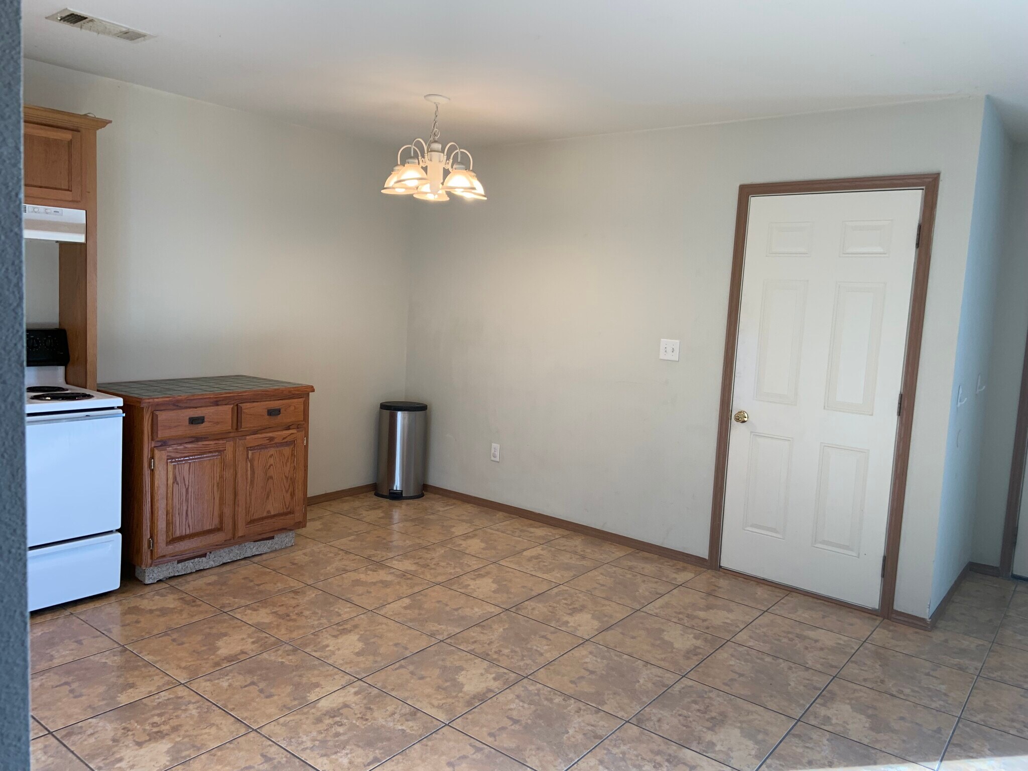 Building Photo - 309 E Marietta Ct