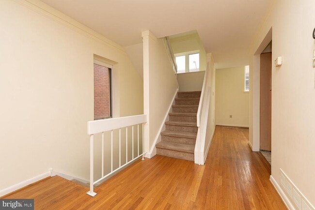 Building Photo - 821 Lombard St