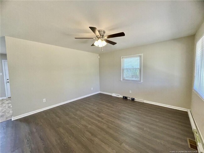 Building Photo - 6005 Blairmore Pl