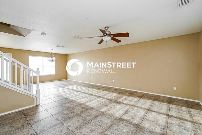 Building Photo - 3 Bedroom Pet-Friendly Home in Crowley, TX with Main Street Renewal