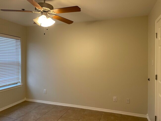 Building Photo - 5402 Marcella Ave