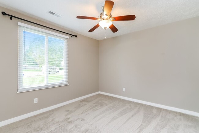 Building Photo - 531 Ashwood Dr