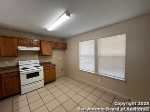 Building Photo - 5202 Fountain Lake Dr