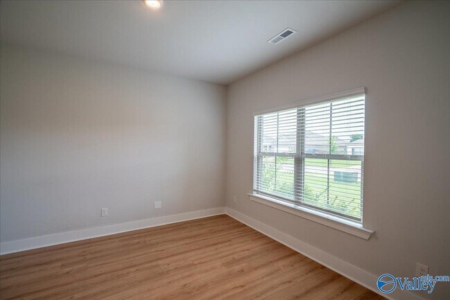 Building Photo - 14872 Demarie Ln