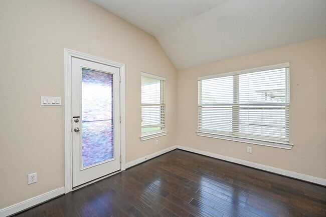 Building Photo - 5823 Hillside River Ln