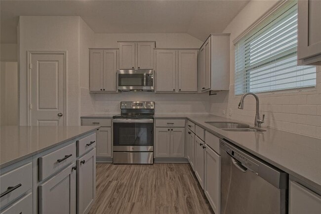 Building Photo - 108 Pumpkin Dr